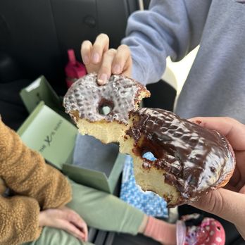 Deaux - Vanilla bean and chocolate - Donuts Near Me - Redlands, California Deaux - Vanilla bean and chocolate - Donuts Near Me - Redlands, California
