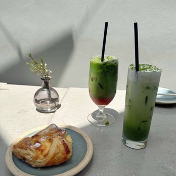 kodo - strawberry matcha, coconut matcha, pastry - Cocktail Bars Near Me - Los Angeles, California