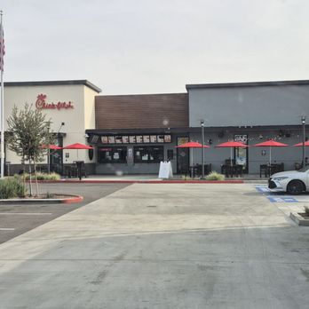 Chick-fil-A - Walk up counter - Fast Food Near Me - Ontario, California