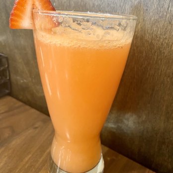 Brunch Cafe-Niles - Strawberry Mimosa - Breakfast & Brunch Near Me - Niles, Illinois