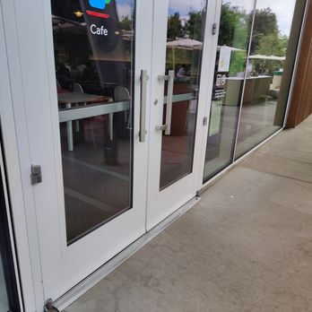 Google Visitor Experience Cafe - Cafes Near Me - Mountain View, California