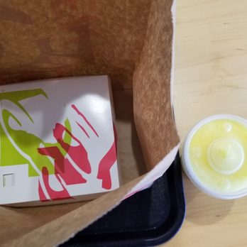 Taco Bell - Bird's eye view of my Mexican Pizza and Pineapple Freeze - Fast Food Near Me - Pearl City, Hawaii Taco Bell - Bird's eye view of my Mexican Pizza and Pineapple Freeze - Fast Food Near Me - Pearl City, Hawaii