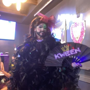Kween Astoria - Drag queen @hassanintheworld - Gay Bars Near Me - New York, New York Kween Astoria - Drag queen @hassanintheworld - Gay Bars Near Me - New York, New York