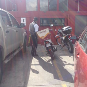 Okuma - Seguridad en el estacionamiento y repartidores en moto - Sushi Bars Near Me - Guadalajara, JAL