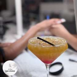 Le Luxe Nail Lounge