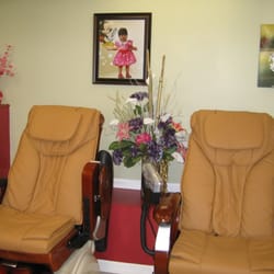 Royal Nails & Spa