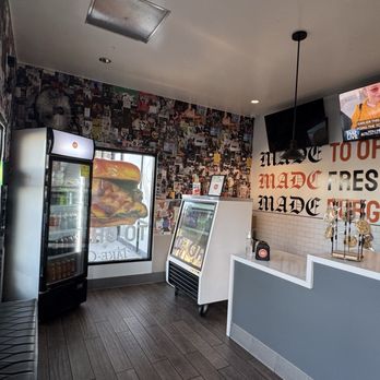 Made Burgers Take Out - American Near Me - Gardena, California Made Burgers Take Out - American Near Me - Gardena, California