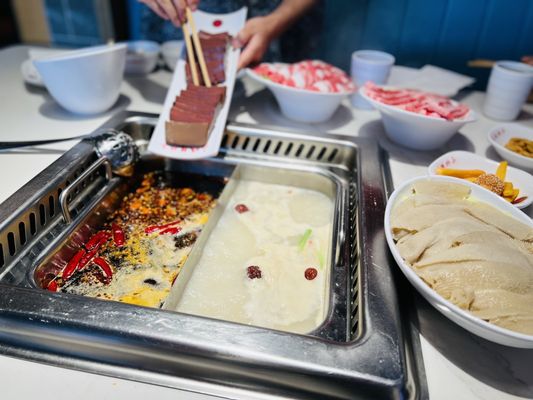 Shancheng Lameizi Hot Pot by null