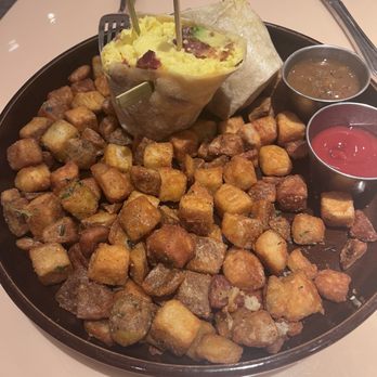 Avenue Cafe - Breakfast burrito with potatoes - Bars Near Me - Las Vegas, Nevada Avenue Cafe - Breakfast burrito with potatoes - Bars Near Me - Las Vegas, Nevada