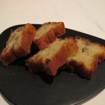 Maison Blanche - just lil pieces of bread before the real bread came - French Near Me - Paris, 75 Maison Blanche - just lil pieces of bread before the real bread came - French Near Me - Paris, 75