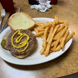Dollyn's Cafe - Pork Burger