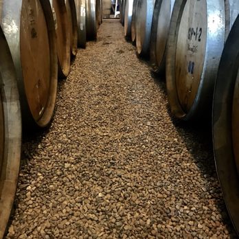 Liten Buffel - cheers - Wine Tasting Room Near Me - Middleport, New York