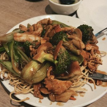 Dumpling Inn - 3 Ingredients Pan Fried Crispy Noodles - Chinese Near Me - San Diego, California