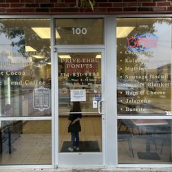 PT Donuts - Store front