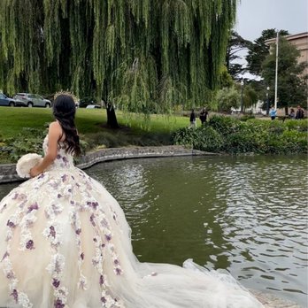Lunas Dresses - Formal Wear Near Me - Huntington Park, California
