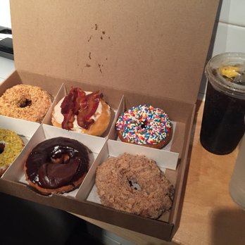 Do-Rite Donuts & Chicken - Donuts Near Me - Chicago, Illinois Do-Rite Donuts & Chicken - Donuts Near Me - Chicago, Illinois