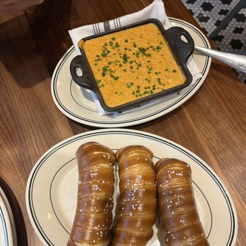 Krueger's Tavern - Hot Beer Cheese - Bars Near Me - Cincinnati, Ohio