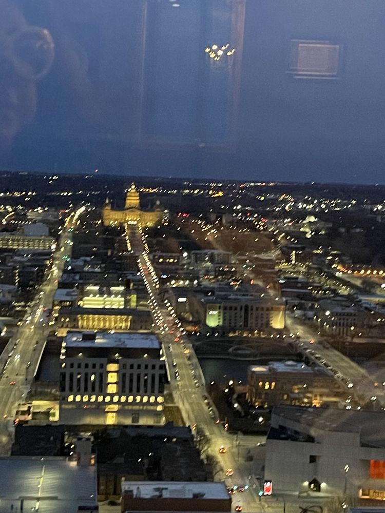 Des Moines Embassy Club Downtown