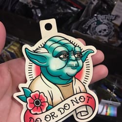 Hot Topic - Yoda sticker