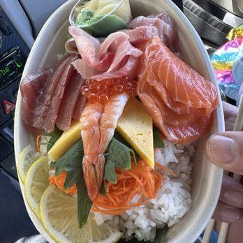 Sushi Ko - Chirachi bowl. - Food Trucks Near Me - Makawao, Hawaii Sushi Ko - Chirachi bowl. - Food Trucks Near Me - Makawao, Hawaii