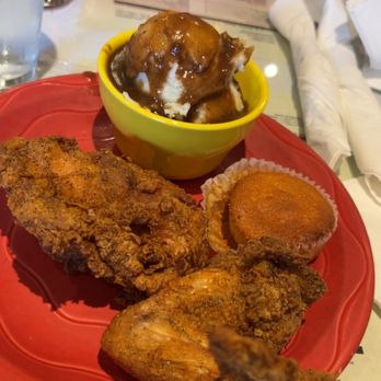 Mama J's Kitchen - Soul Food Near Me - Richmond, Virginia