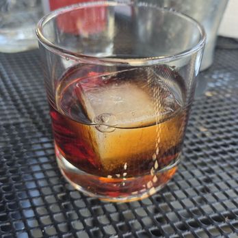 Stack 571 Burger and Whiskey - Whiskey Sour - Burgers Near Me - Riverton, Utah