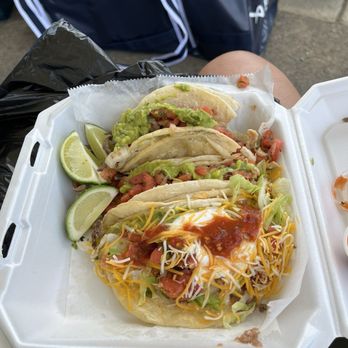 Oscar’s Taco Shops - Carbe asada, pollo asado and veg tacos from back to front.  So good!! - Mexican Near Me - Hendersonville, Tennessee