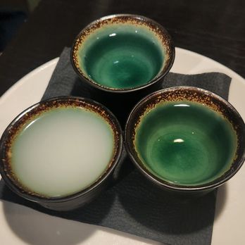 Momo Mee - Sake flight - Pan Asian Near Me - Milwaukee, Wisconsin