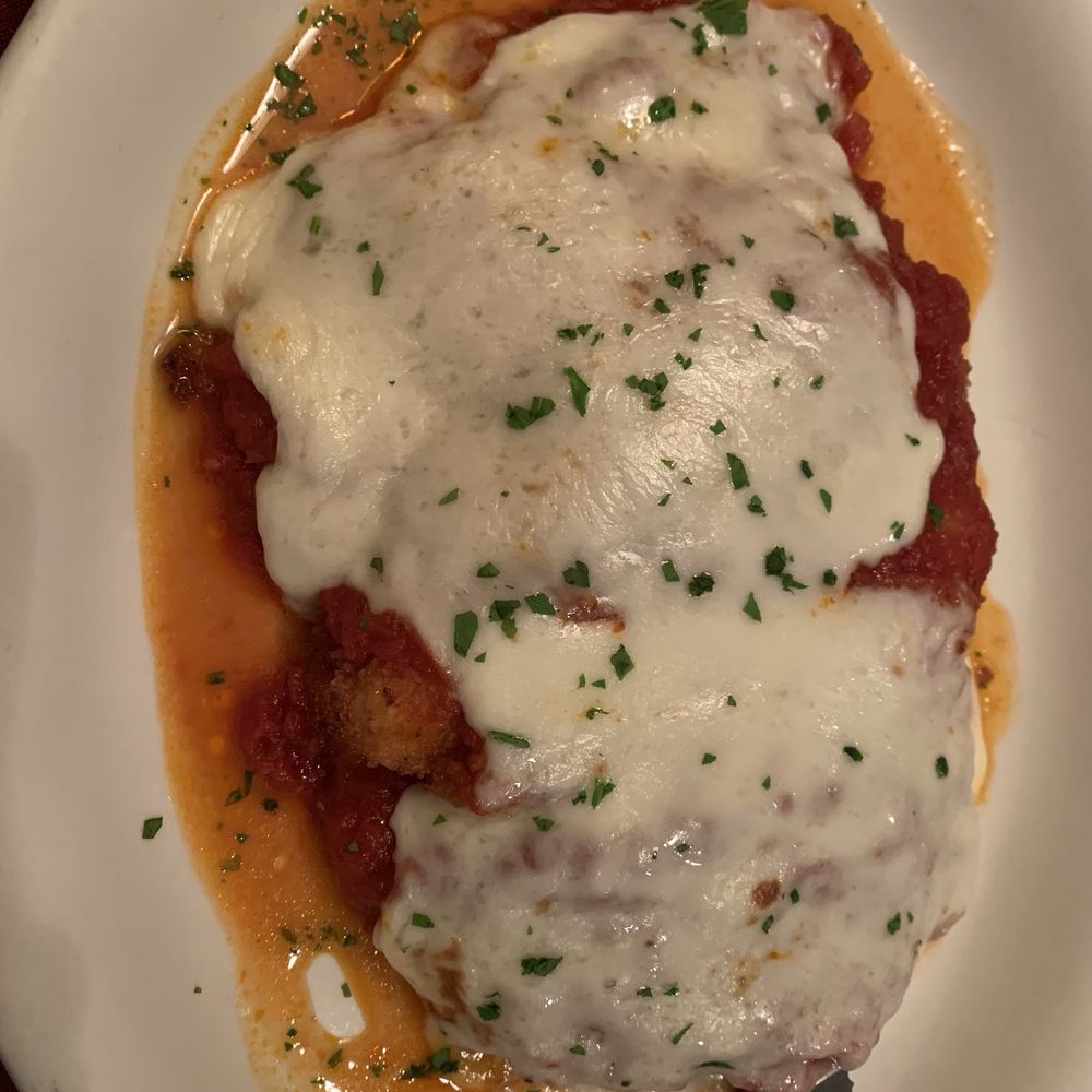 Gianna's - Chicken Parmigiana - Italian Near Me - Carlstadt, New Jersey
