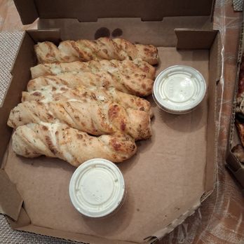 Round Table Pizza - The garlic twists were delicious. Im definitely ordering these with my pizza from now on - Pizza Near Me - West Covina, California