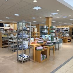Dillard's