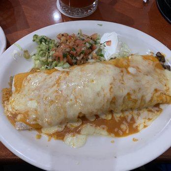 Plaza Jalisco - Beef fajita burrito - Mexican Near Me - Windom, Minnesota