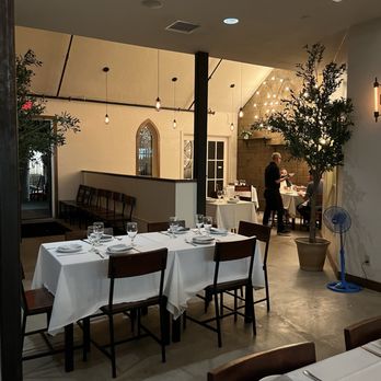 Four Bricks By La Crosta - Italian Near Me - Whittier, California