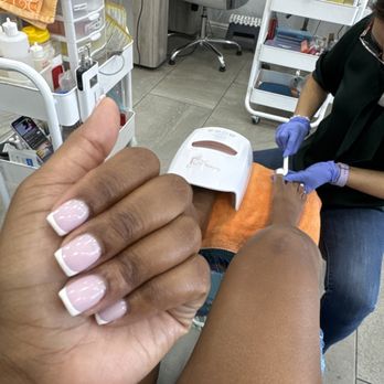 Ivy Nail Salon - Nail Salons Near Me - Rialto, California