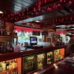 Red Fox Lounge - Inside this San Clemente legend.