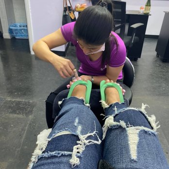 Headliners Unisex Salon - Nail Salons Near Me - Bergenfield, New Jersey Headliners Unisex Salon - Nail Salons Near Me - Bergenfield, New Jersey