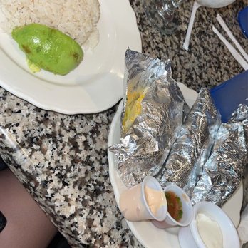 Moliendo cafe - Rice and Beef Tacos - Colombian Near Me - Albany, New York Moliendo cafe - Rice and Beef Tacos - Colombian Near Me - Albany, New York