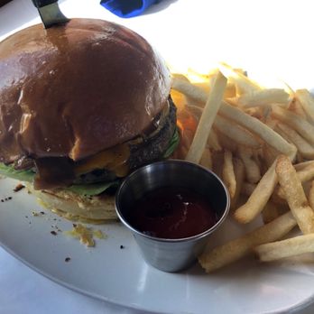 Eve's Waterfront - Burger :( - Venues & Event Spaces Near Me - Oakland, California Eve's Waterfront - Burger :( - Venues & Event Spaces Near Me - Oakland, California
