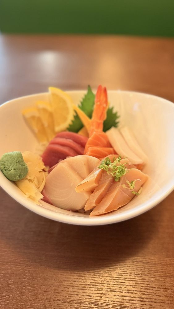 Food from Sushi Konami