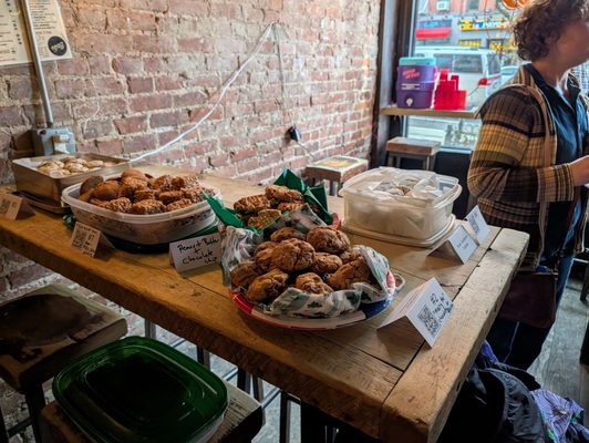 Bob's Your Uncle by null