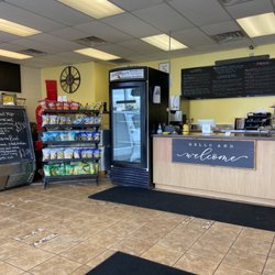 Lemon & Oil Deli & Catering - Interior