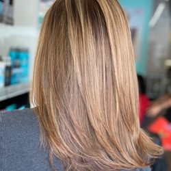 Best Curly Hair Salon In Oakville - Best Haircut Oakville Ontario Best Curly Hair Salon In Oakville - Best Haircut Oakville Ontario