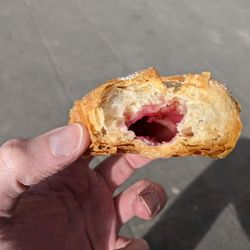Dolci & Dolcezze - 03/07/24 Strawberry Jam Pastry