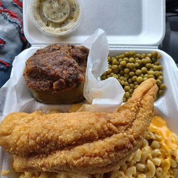 Key's Food Store - Fried fish, mac and cheese, peas, stuffed bell pepper and mashed potatoes! All amazing! - Grocery Near Me - New Orleans, Louisiana