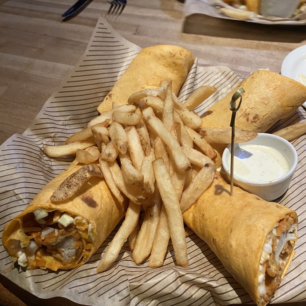 Cheddar's Scratch Kitchen - Buffalo Chicken Wrapper - Comfort Food Near Me - Omaha, Nebraska Cheddar's Scratch Kitchen - Buffalo Chicken Wrapper - Comfort Food Near Me - Omaha, Nebraska