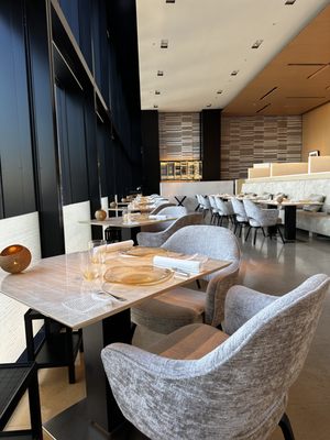 Beige Alain Ducasse by null