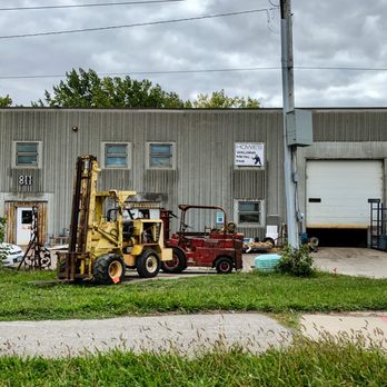 Howe Welding and Metal Fabrication - Outside - Metal Fabricators Near Me - Ames, Iowa Howe Welding and Metal Fabrication - Outside - Metal Fabricators Near Me - Ames, Iowa