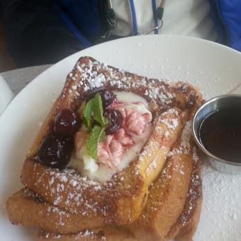 Cafe M - Jubilee French Toast - Breakfast & Brunch Near Me - Berkeley, California