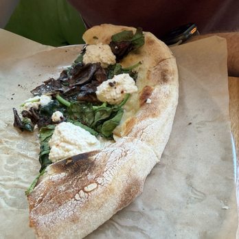 True Food Kitchen - Spinach & mushroom pizza - New American Near Me - Alpharetta, Georgia