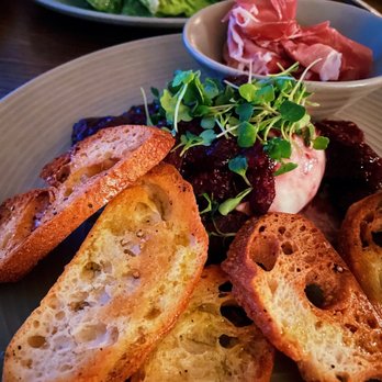 Como - IG: @foodsbysachi - Italian Near Me - Kirkland, Washington